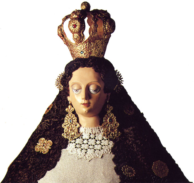 Virgen del Rosario de Pomata